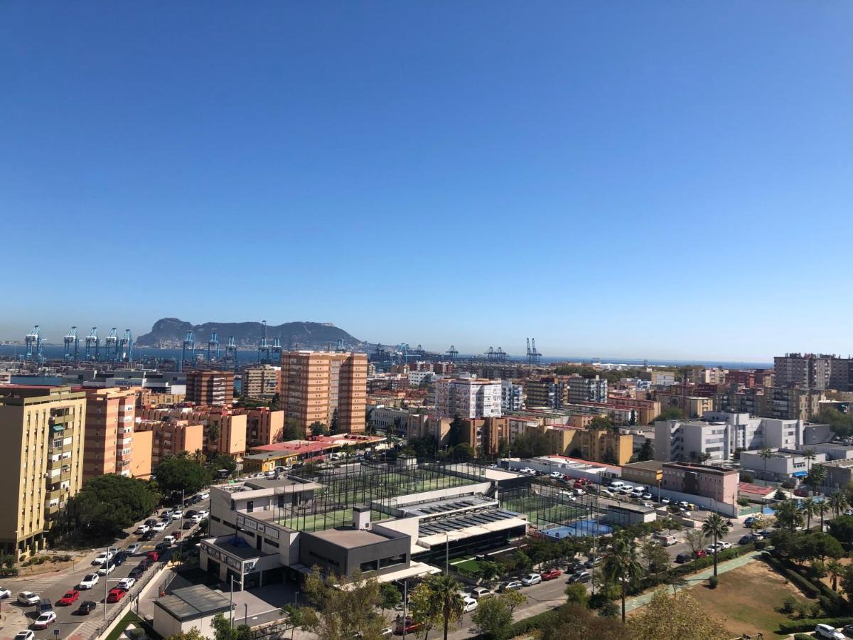 Piso Semicentrico Con Vistas A La Bahia De Algeciras Apartment ภายนอก รูปภาพ